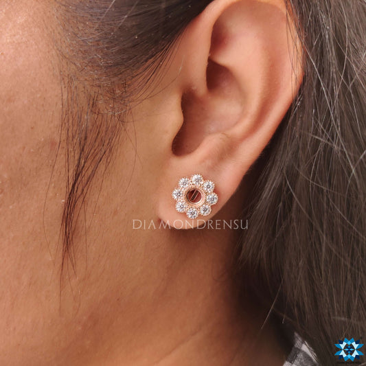 A Simple and Elegant 0.99 TW Round Moissanite Flower Style Wedding Earrings